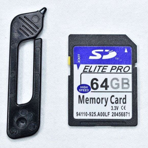 Canon VIXIA HF M40 16GB Flash Memory Camcorder HD Video 10x Optical Zoom 64GB SD - Picture 10 of 12